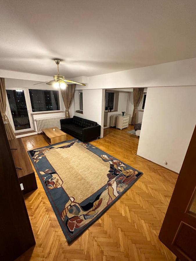 Unirii Lake Tribunal Bucureşti Exterior foto